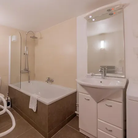 Grand Roc - Campanules 317 - Happy * Chamonix